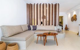 Wave, An Idyllic Seafront Suite By Nirousuites